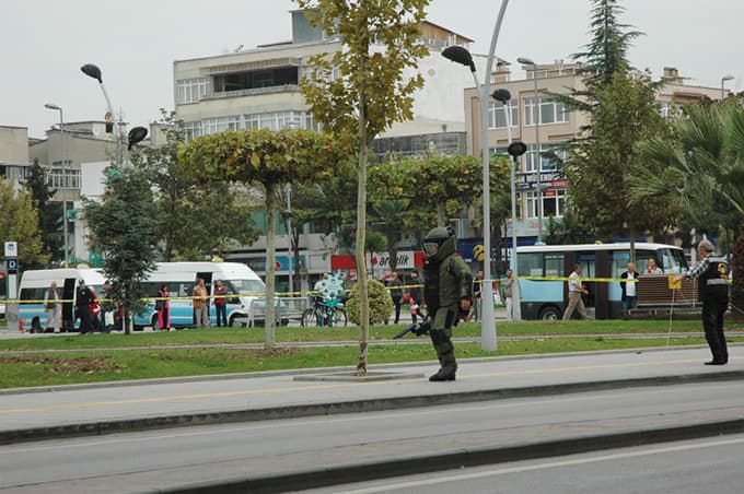 Sakarya'da şüpheli paket imha edildi