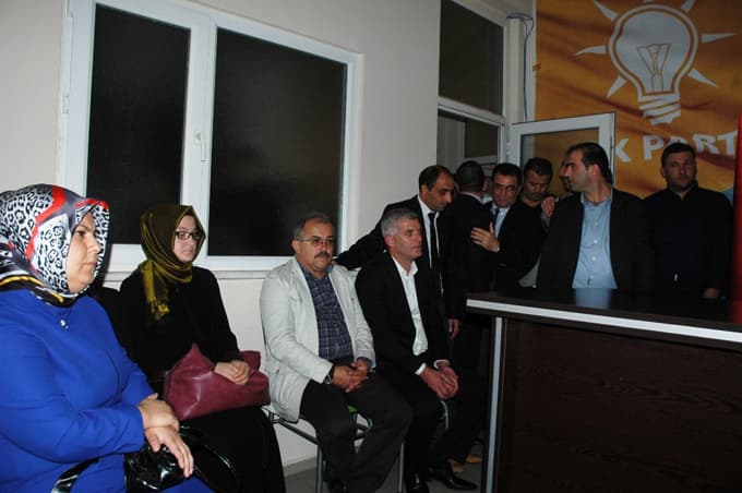 Ak Parti Serdivan İlçe teşkilatı'nda kongre süreci başladı