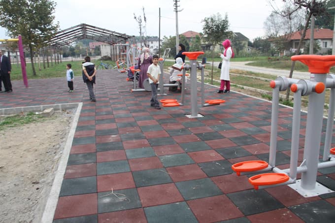 Akyazı Belediyesi'nden çevre düzenlemesi