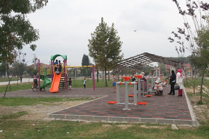 Akyazı Belediyesi'nden çevre düzenlemesi