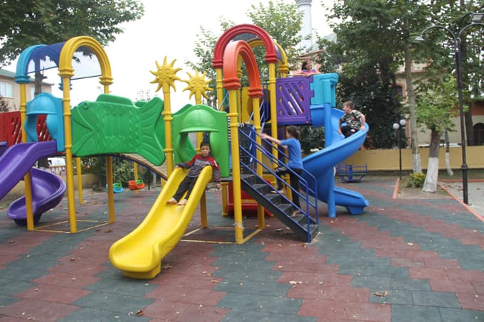 Akyazı Belediyesi'nden çevre düzenlemesi