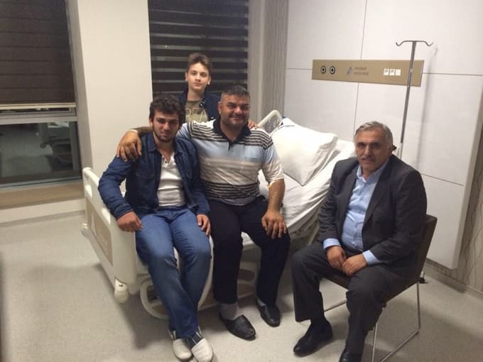 Başkan İnci, kaza geçiren personelini ziyaret etti