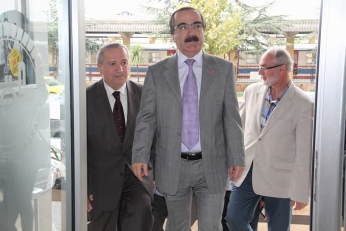 Vali Hüseyin Avni Coş, İl Müftülüğü'nü ziyaret etti