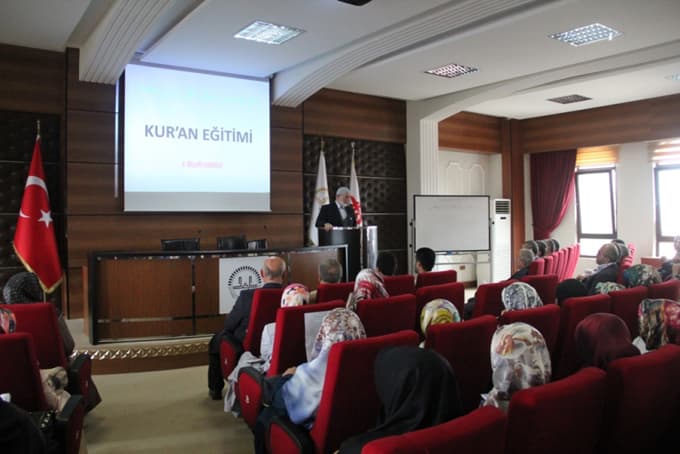 Sakarya Müftülüğü'nde eğitim semineri gerçekleştirildi