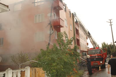 Sapanca'daki Yangın Korkuttu