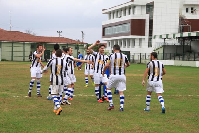 Sapanca Akademispor'dan gol yağmuru