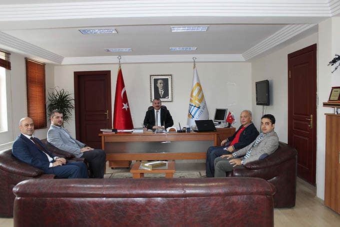 Genç MÜSİAD Yönetiminden Başkan Karakullukçuya ziyaret