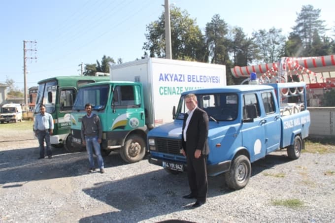 Akyazı Belediyesi vatandaşa ücretsiz cenaze hizmeti veriyor