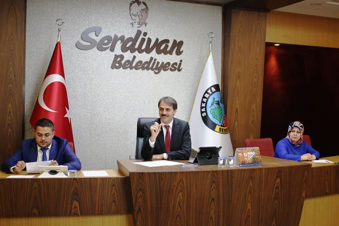 Serdivan Belediyesi Olağanüstü Meclis Toplantısı yapıldı