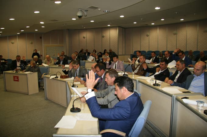 Adapazarı Belediye Meclisi, 2015 Mali Bütçesini onayladı