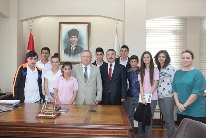 Sakarya Müftüsü İlyas Serenli, gençleri ağırladı