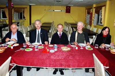 <p align="center"><font face="arial,helvetica,sans-serif" size="2">Yemeğe; İsrail Bakan Danışmanı Moshe Kamhi, &Ouml;ğretim G&ouml;revlisi Prof. Dr. Yaşar &Ccedil;oruhlu, <br /></font><font face="arial,helvetica,sans-serif" size="2">B&ouml;l&uuml;m Başkanı Yrd. Do&ccedil;. Dr. T&uuml;lin &Ccedil;oruhlu&rsquo;da katıldı.</font></p>
