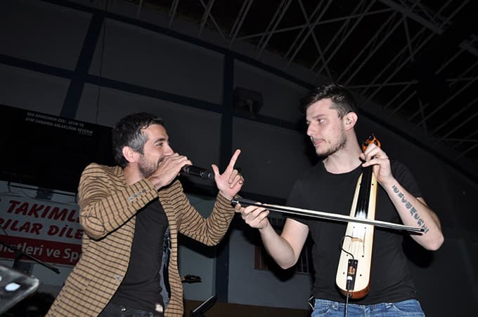 Resul Dindar Sakarya'da konser verdi