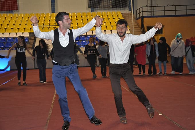 Resul Dindar Sakarya'da konser verdi