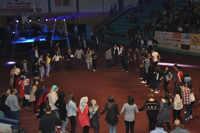 Resul Dindar Sakarya'da konser verdi