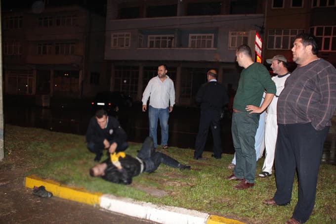 Ferizli'de motosiklet devrildi: 1 yaralı 