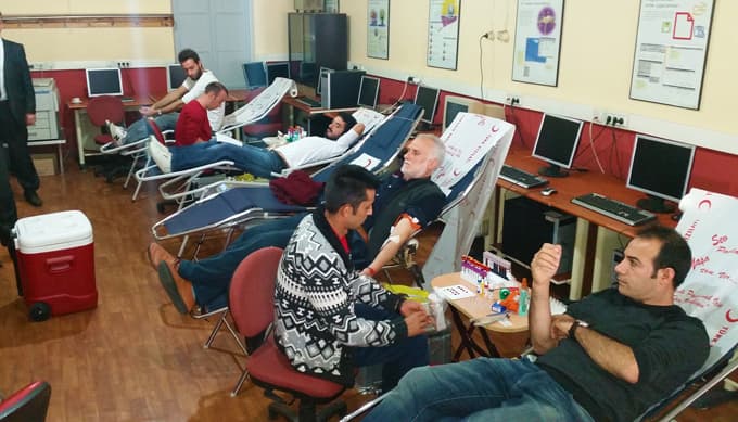 Ak Parti Sapanca kan bağışına destek oldu