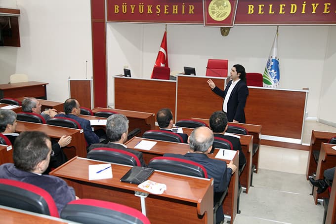 Büyükşehir'de personel eğitimi devam ediyor