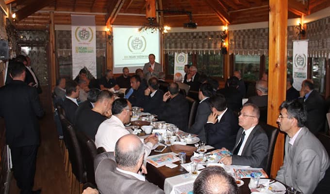 Serenli'den 'Yetimlere dünyanıza yer açın' çağrısı