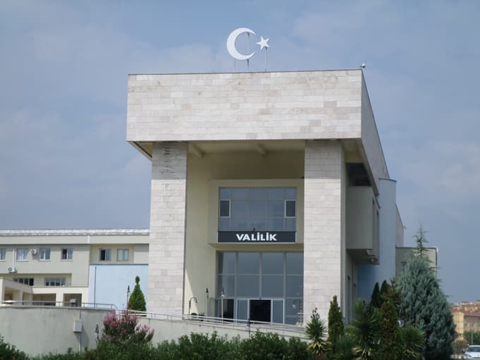 Belirli yerlerde basın açıklaması yapmayana ceza!