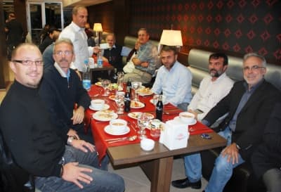 YÖÇEYDER, Dostlarını İftarda Ağırladı