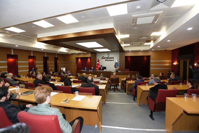 Serdivan Meclisi, SAÜ'lü öğrencileri konuk etti