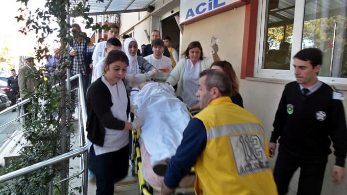 Lise öğrencilerinin gezintisi kazayla son buldu 