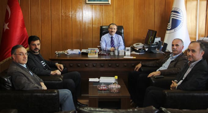 İlahiyat Fakültesi öğrencileri burs bekliyor