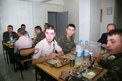 Hendek İlçe Jandarma Komutanlığı'nda İftar