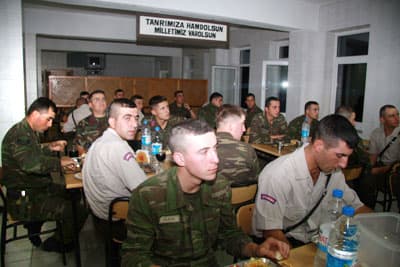 Hendek İlçe Jandarma Komutanlığı'nda İftar