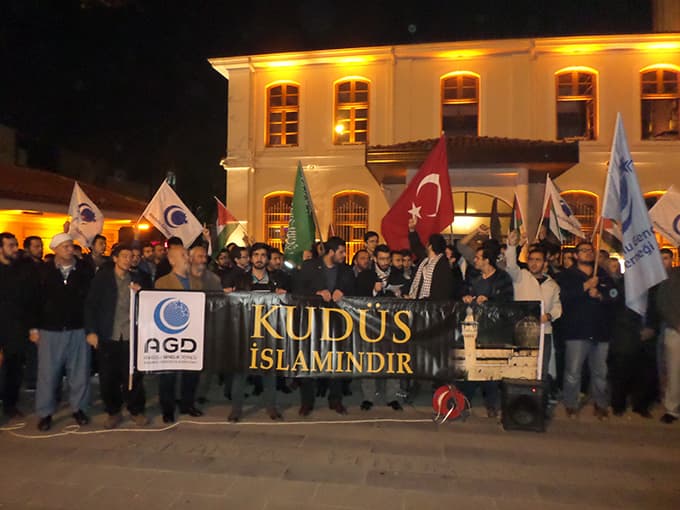 AGD Sakarya Şubesi İsrail'e ateş püskürdü
