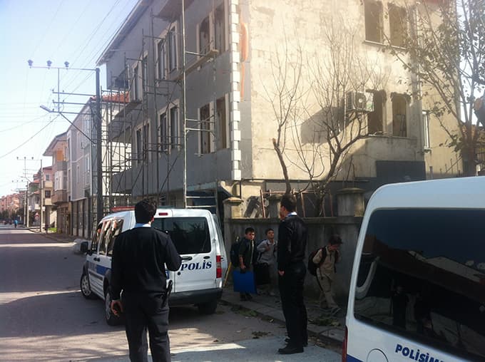 Elektrik akımına kapılan işçi ağır yaralandı