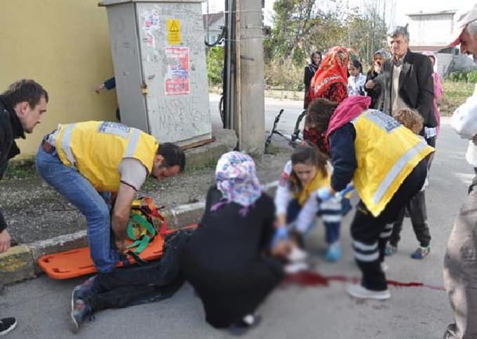 Küçük çocuk 'korku dolu gözlerle' olayı izledi