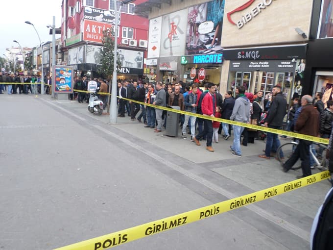 Çark Caddesi'nde silahlı saldırı: 1 yaralı