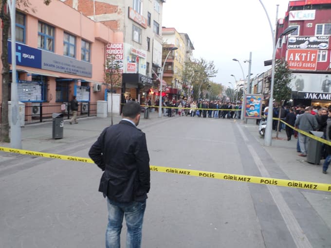 Çark Caddesi'nde silahlı saldırı: 1 yaralı