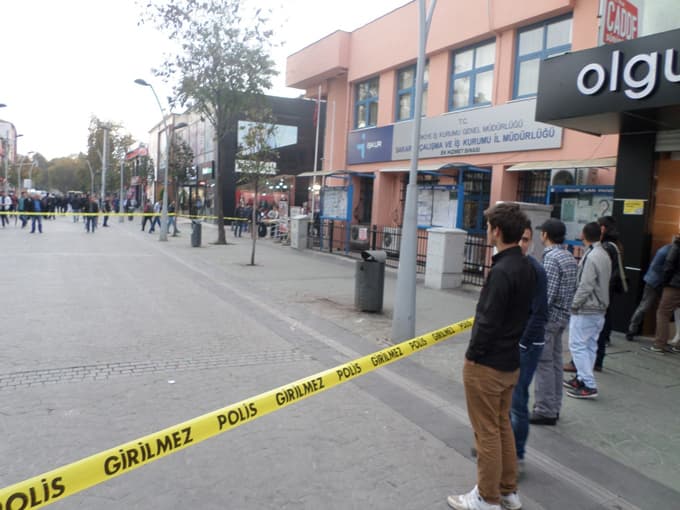 Çark Caddesi'nde silahlı saldırı: 1 yaralı