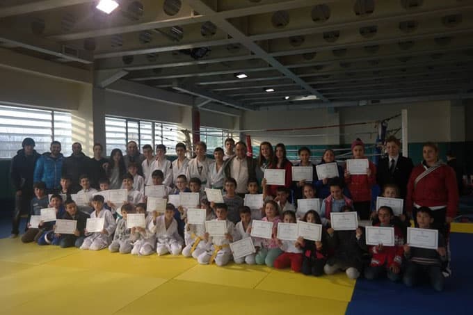 Arifiye'de judo turnuvası