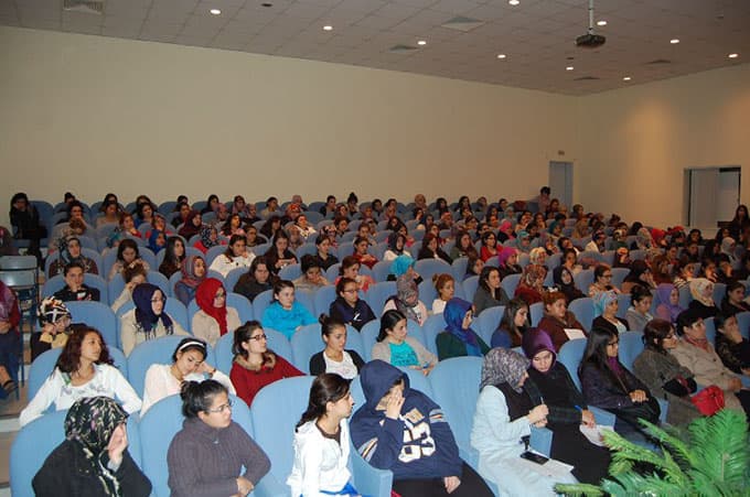 Üniversiteliler 'Muharrem Ayı ve Gençlik' konferansında