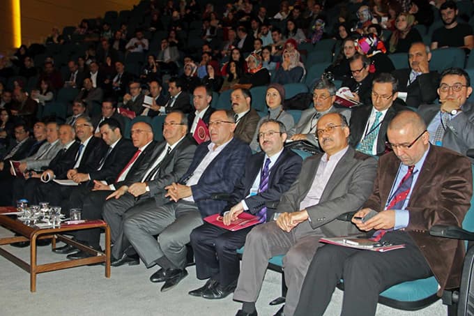 Uluslararası Alevî-Bektaşî Klasikleri Sempozyumu sona erdi