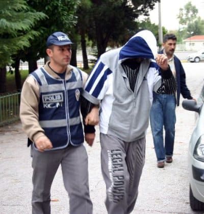 Kokain Satıcıları Suçüstü Yakalandı