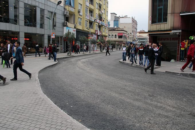 Nuri Bayar Caddesi asfaltlandı
