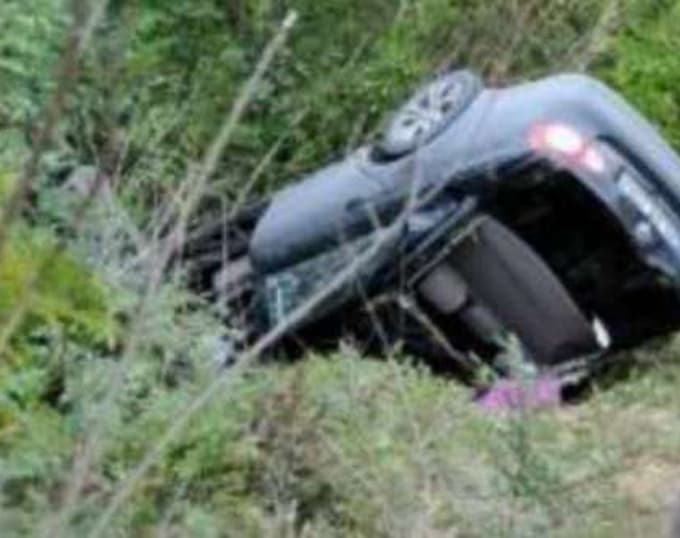 AKP Gençlik Kolları Başkanı'nın otomobili şarampole devrildi