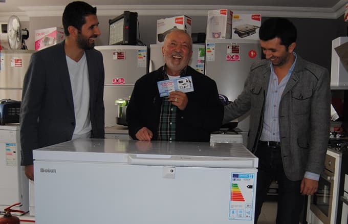 Lüks Otomobil'in talihlisi 67 yaşındaki çiftçi oldu