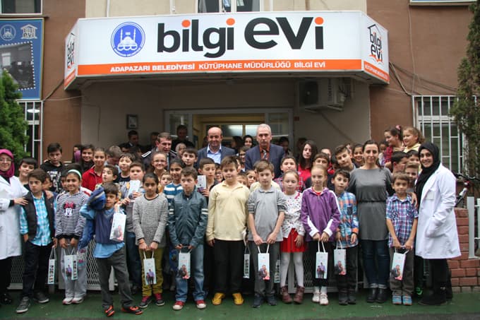 Adapazarı'nda zabıtadan Bilgievi öğrencilerine eğitim 