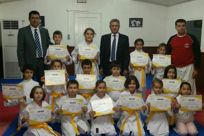 Söğütlü'de diploma sevinci