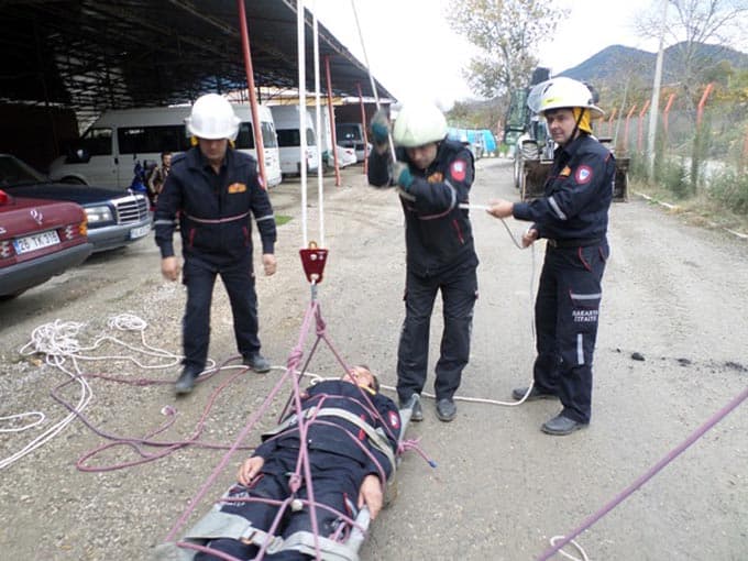 Taraklı itfaiye personeline hizmet içi eğitim