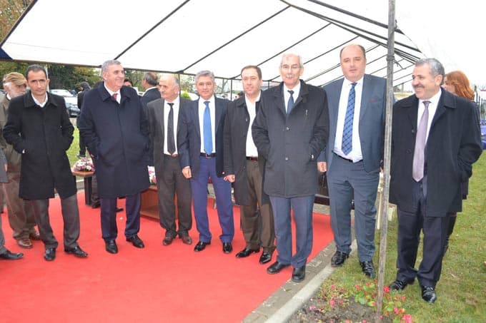 Saraç, okul açılışlarına katıldı