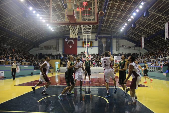 Sakarya B.B. 83-67 İ.T.Ü.  maç görüntüleri...