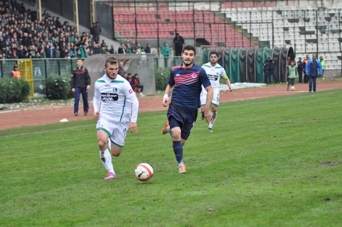 Sakaryaspor'un bileği bükülmüyor: 2-0