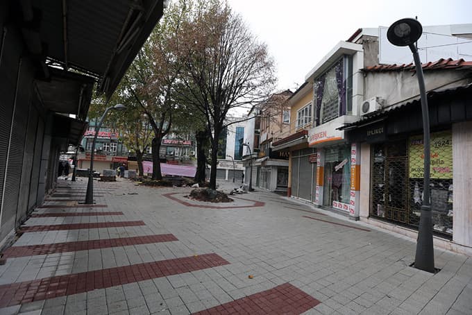 Çarşı daha güzel bir görünüme kavuşuyor